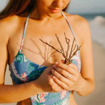 8 Fashion Essentials For Your Summer Vacation-www.justlittlethings.co.uk